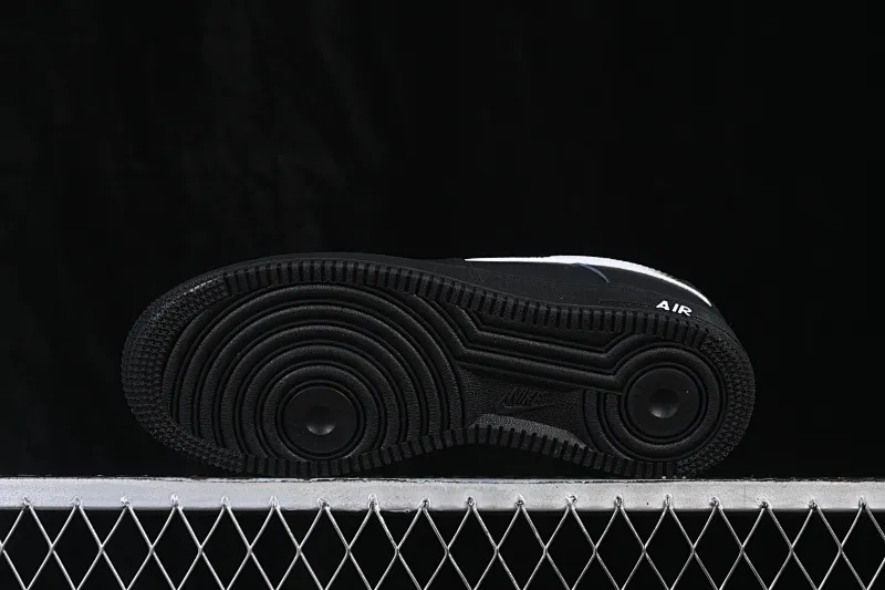 All categories Nk Air Force 1 Air Force series Nk Air Force 1 Low Air Force low-top Nike Air Force 1'07 Low Two-dimensional theme Black and white hook Air Force 1 low-top casual sneakers ZH0316-100